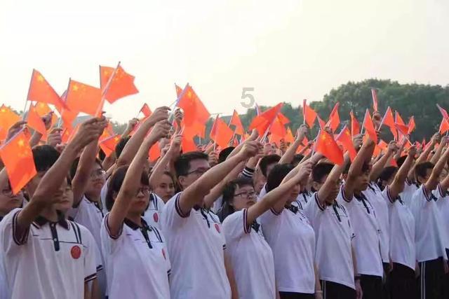 不愿意和别人交往，是一种病态心理吗？游戏画面